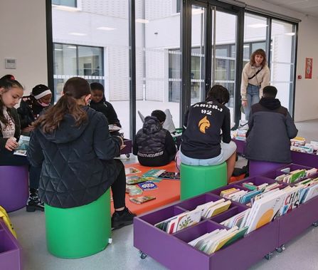 Réseau des bibliothèques Coeur d'Ostrevent - La collection Qui n'aimait pas..  - Trop drôle !